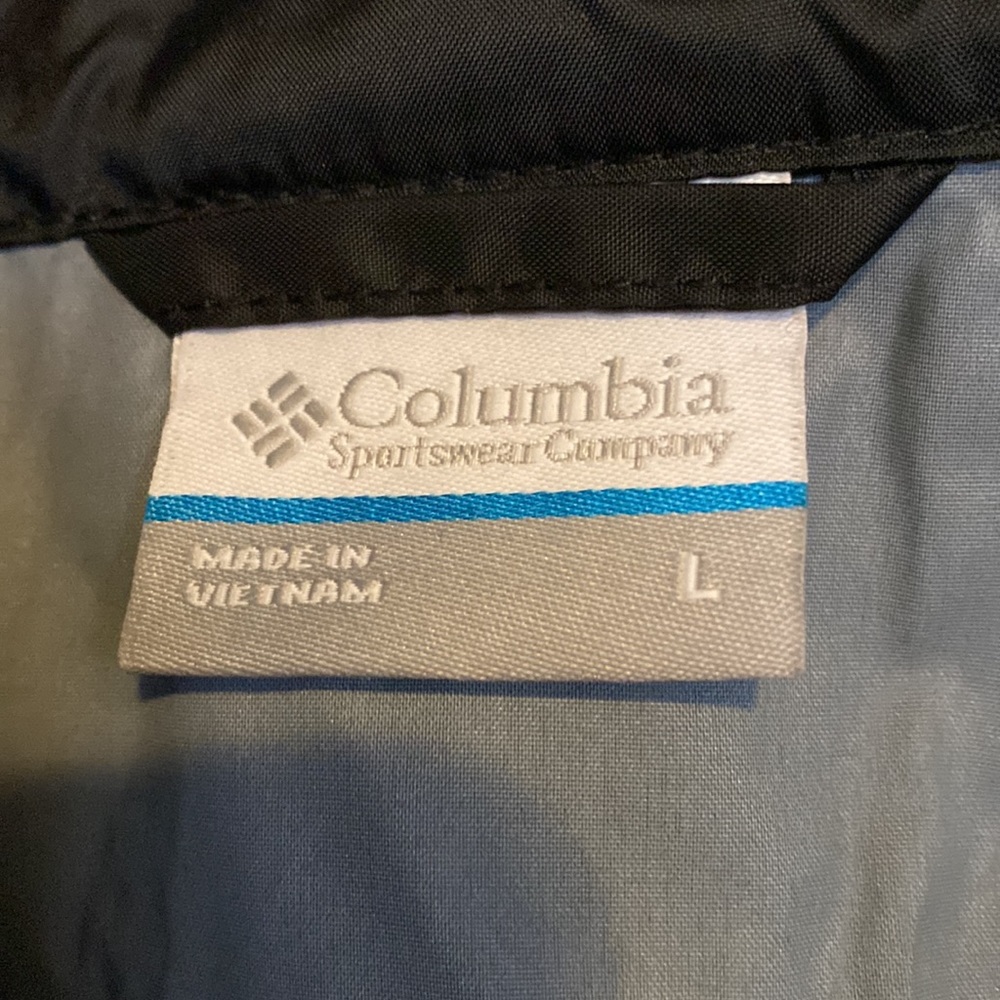 Columbia Black Hooded Windbreaker Jacket with Light Gray Lining - Picture 7 of 9
